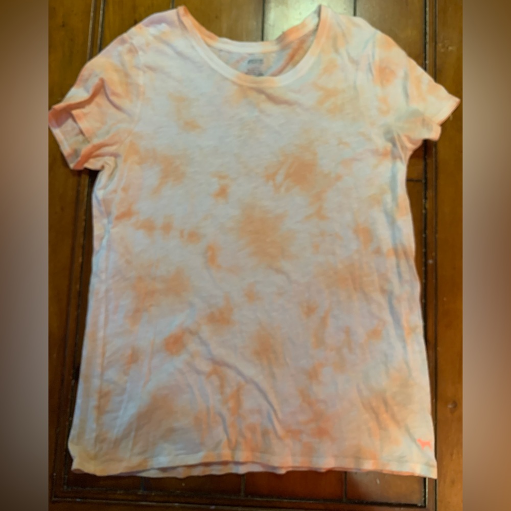 PINK women’s t-shirt